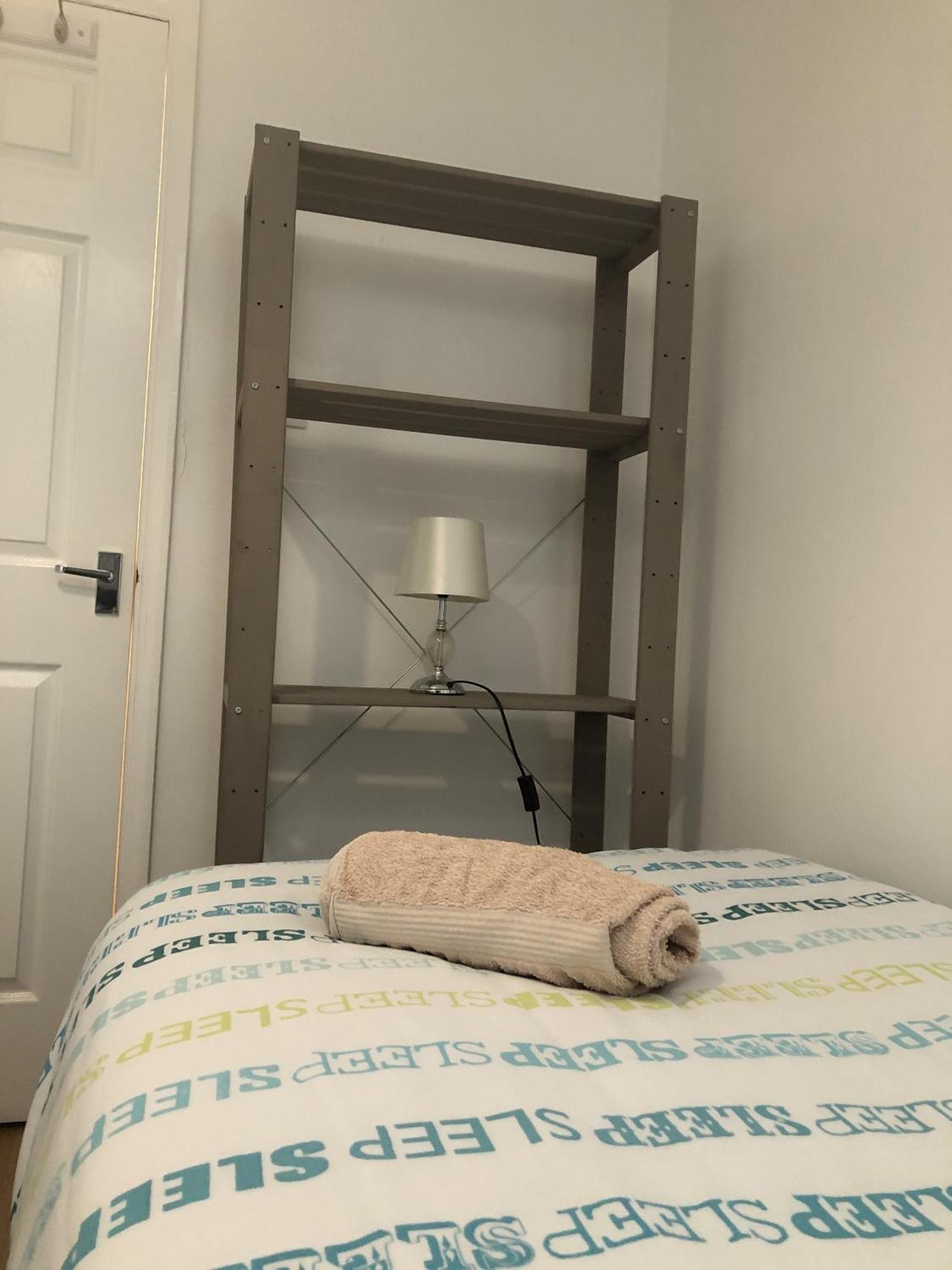 Apple House Guesthouse Heathrow Airport Hillingdon kerület Szoba fotó