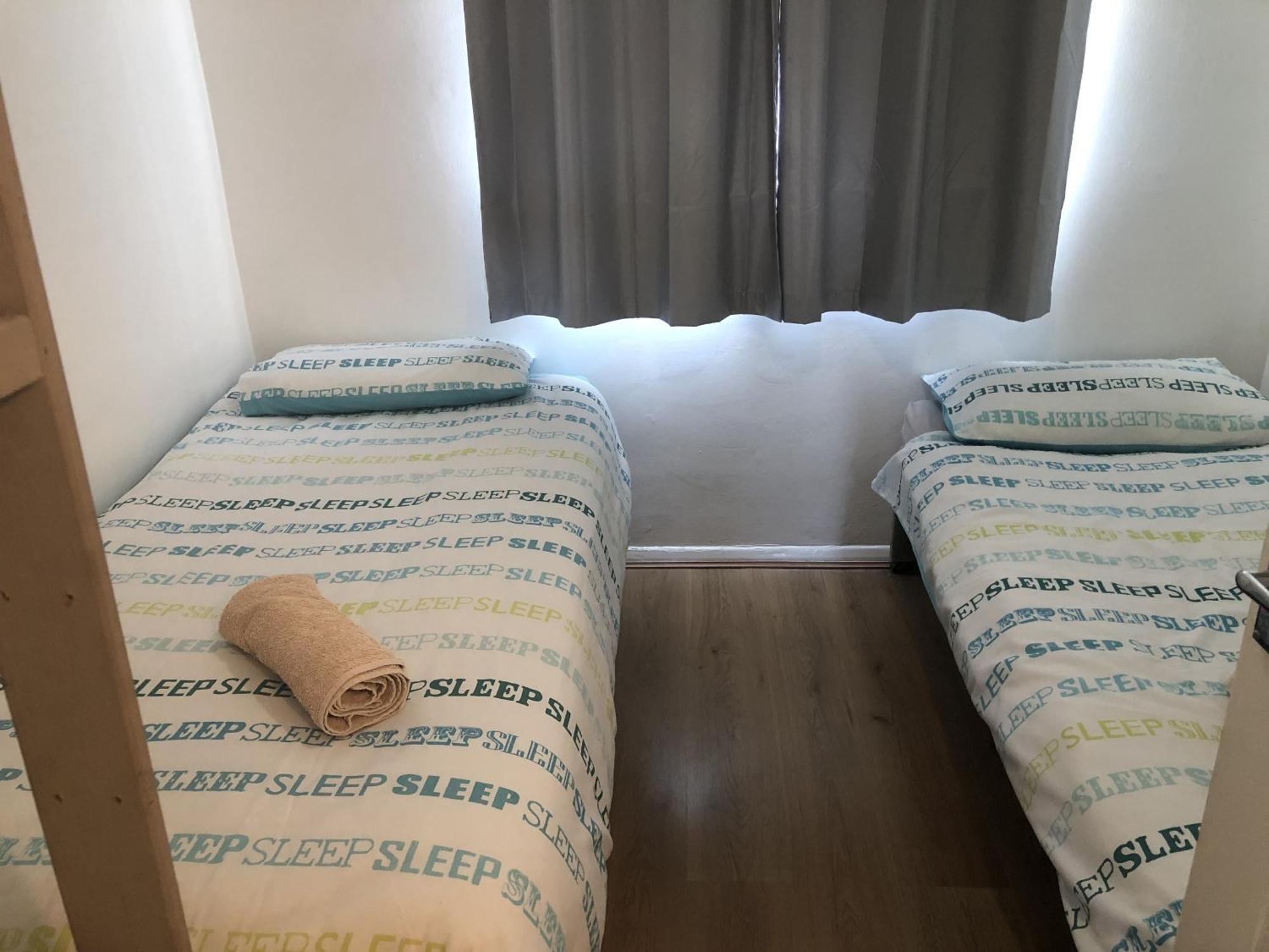 Apple House Guesthouse Heathrow Airport Hillingdon kerület Szoba fotó